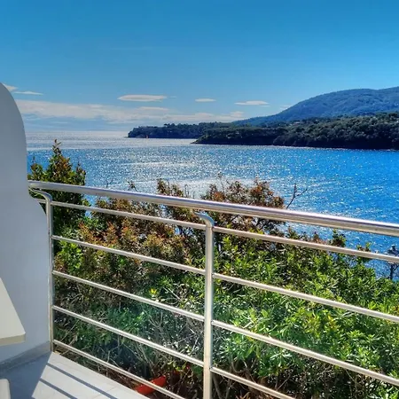 Plaza Ξενοδοχείο Porto Azzurro