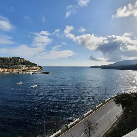 Plaza Ξενοδοχείο Porto Azzurro