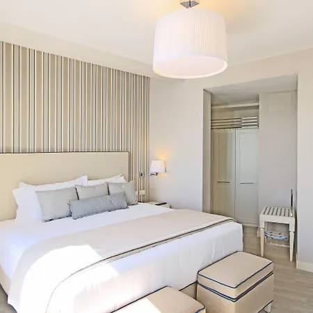 Plaza فندق بورتو أتْسورّو