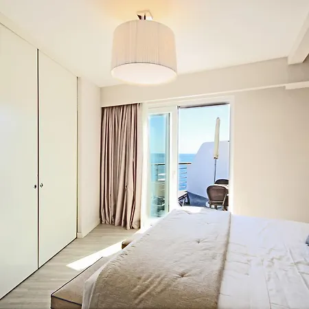 Ξενοδοχείο Plaza 4*