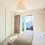 Plaza Hotel 4*
