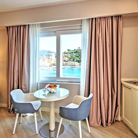 Plaza Hotel Porto Azzurro
