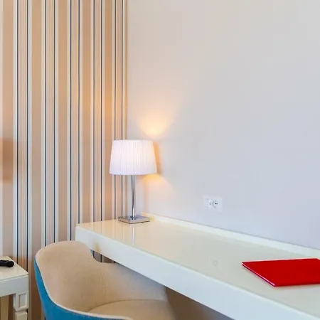 Plaza 4* Porto Azzurro