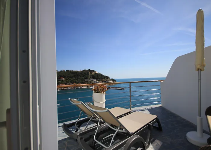 Plaza 4* Porto Azzurro