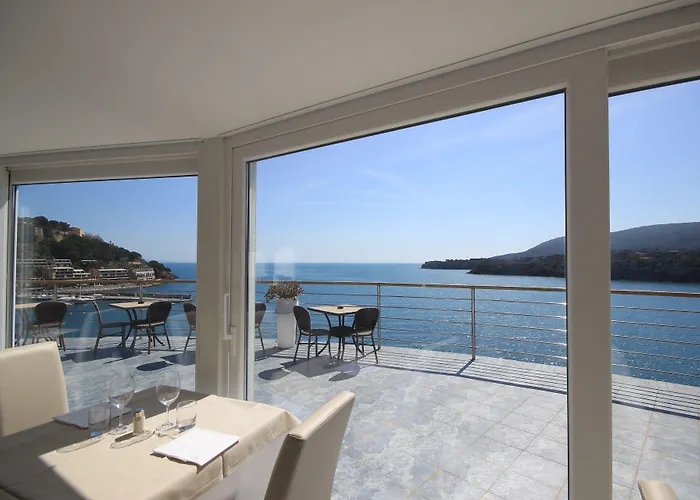 Hotel Plaza Porto Azzurro